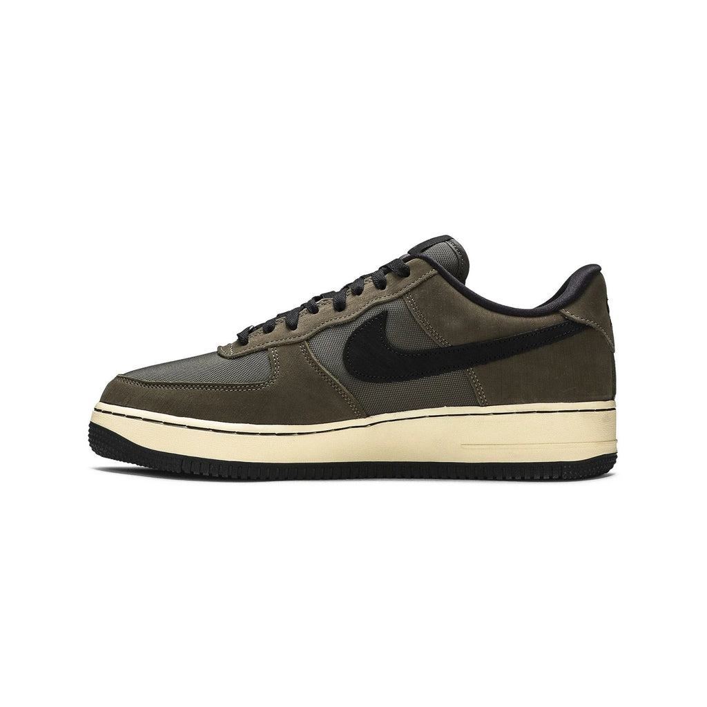 Nike Air Force 1 Low SP 'Undefeated Ballistic Dunk vs. AF1' (2021)