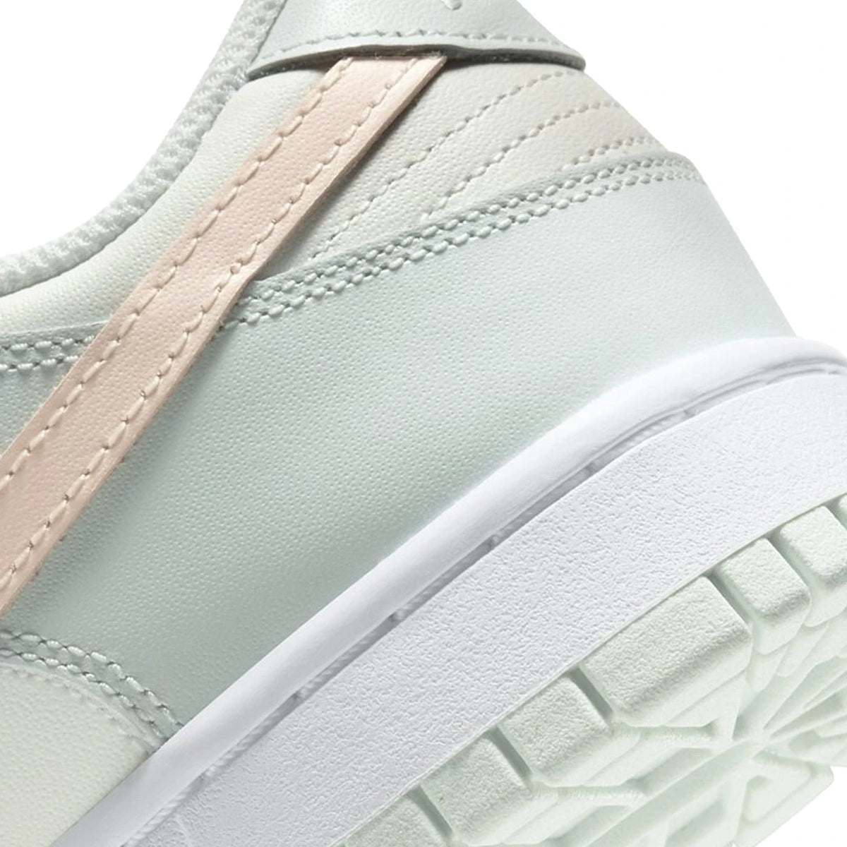 Dunk Low 'Barely Green' W