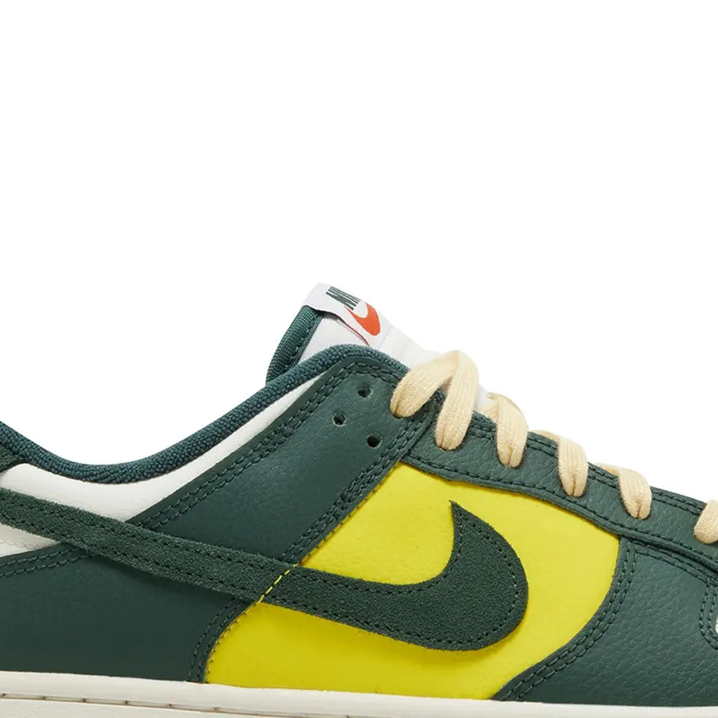 Nike Dunk Low SE 'Noble Green' Women's (2023)
