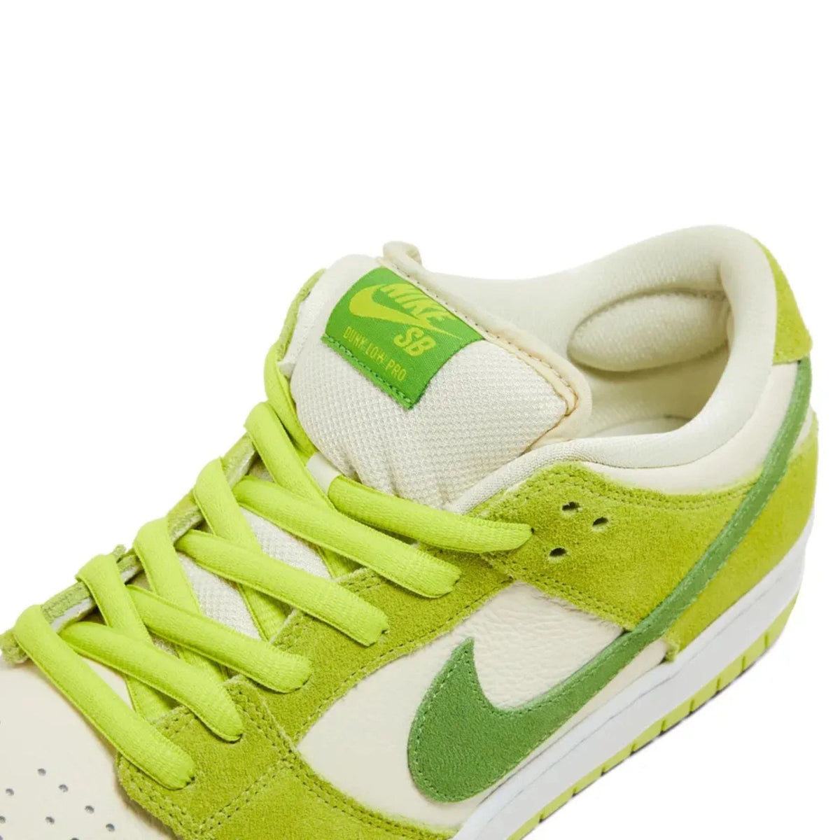 Nike SB Dunk Low 'Green Apple' (2022)