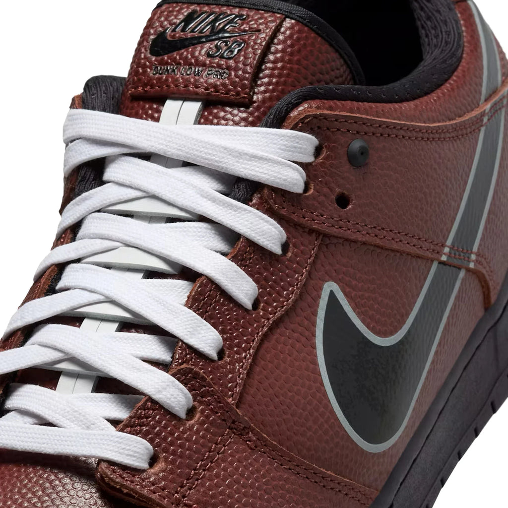 Nike SB Dunk Low 'Limosine Skateboards' (2025)