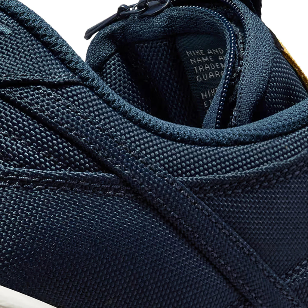 Nike SB Dunk Low Pro PRM '90s Backpack' (2023)